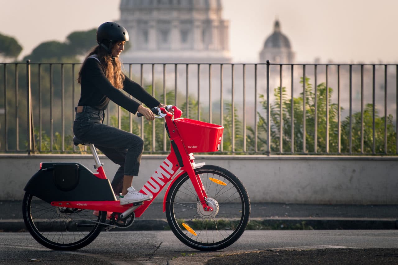 Uber lancia a Roma il proprio progetto di bike sharing