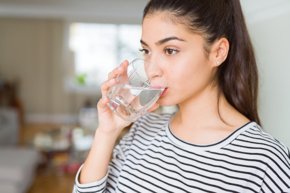 Quanta acqua bisogna assumere durante il giorno?