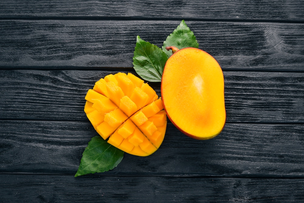 Mango proprietà e benefici di questo frutto tropicale