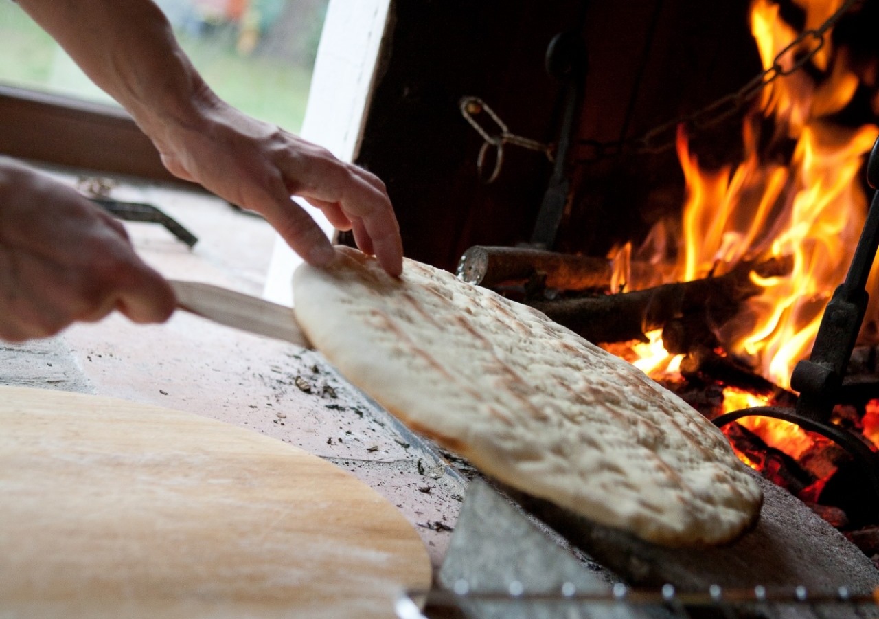 Crescia la focaccia umbra e marchigiana