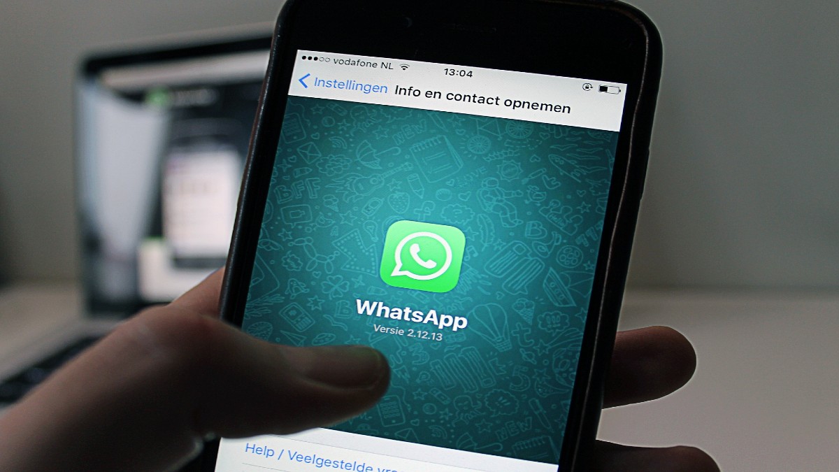 Nuove regole WhatsApp: cosa cambierà da febbraio?