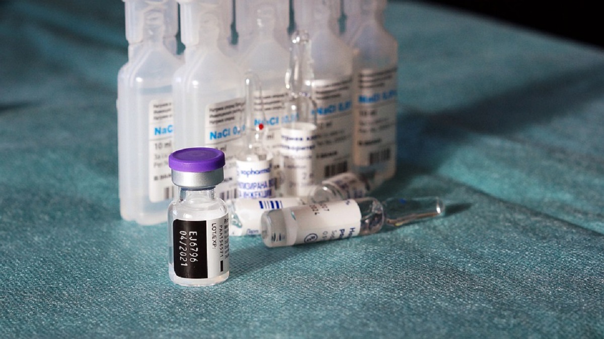 Vaccino Pfizer, necessaria terza dose? Lo studio