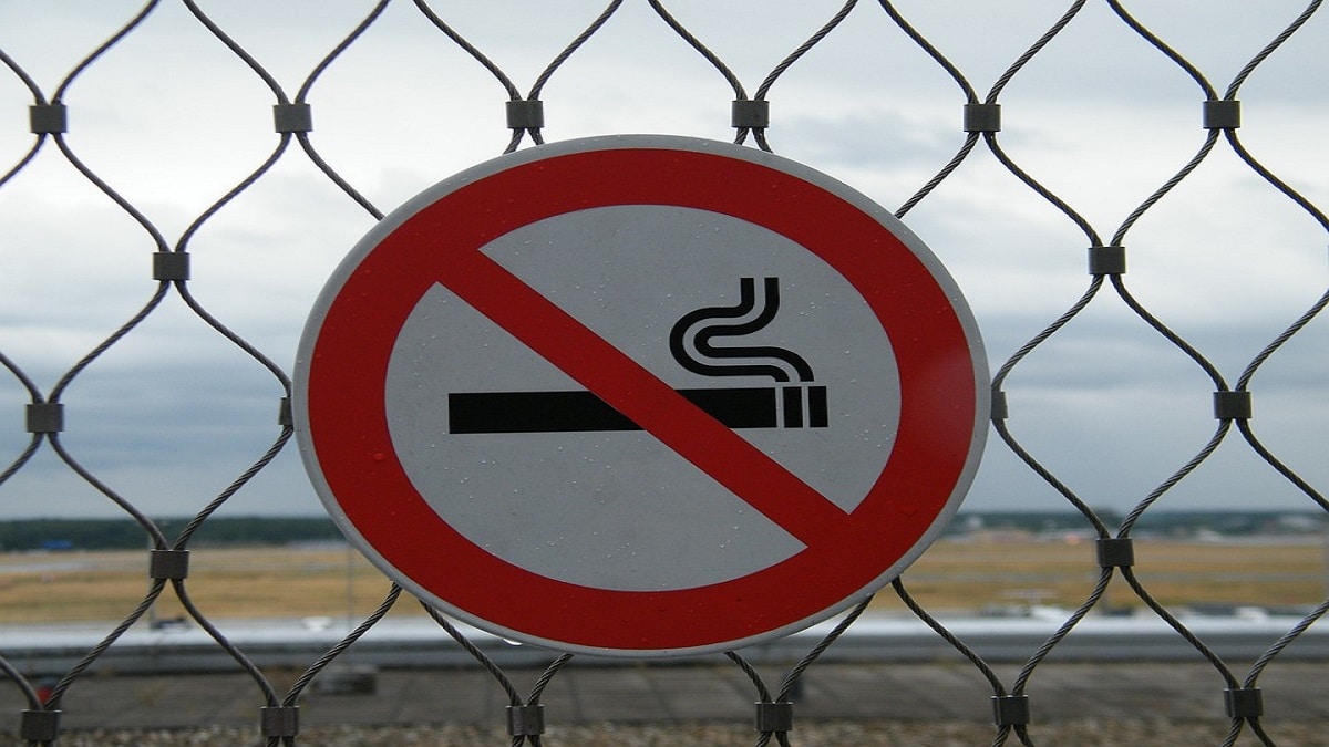 Divieto di fumo all’aperto: limitazioni in arrivo