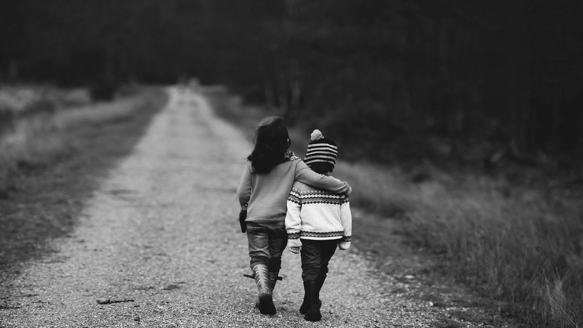 Psicologia: meglio avere un fratello o essere figli unici?