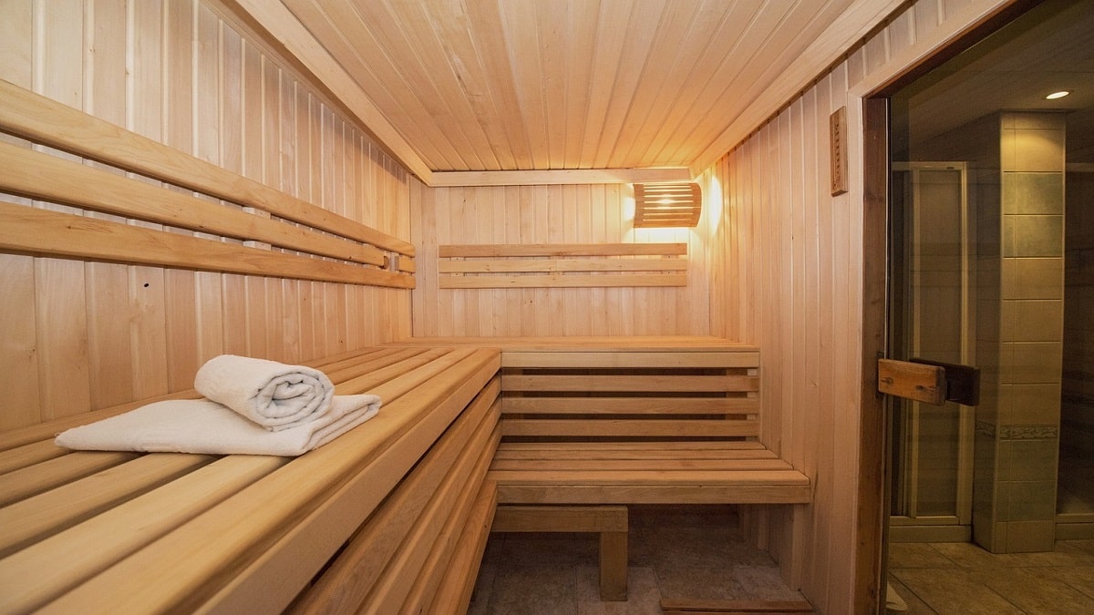 Sauna: come funziona e quali sono i suoi benefici?