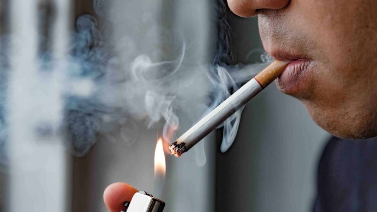 Cosa fanno le sigarette ai batteri della bocca?