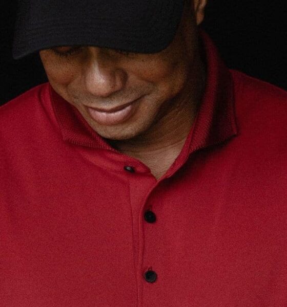 La maglia rossa di Tiger Woods